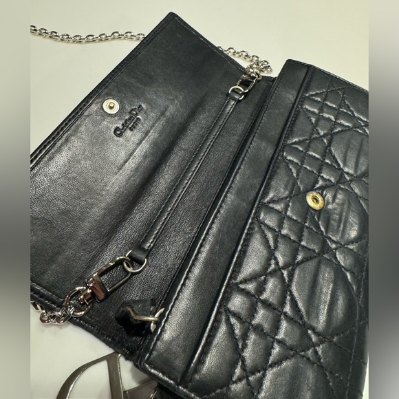 Christian Dior cannage wallet on chain - Picture 9 of 16